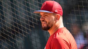He's our leader': How Philadelphia Phillies leadoff slugger Kyle Schwarber became an October staple - 6abc Philadelphia