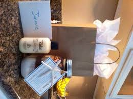 Whether it be a bridal shower, baby shower, or anything in between (because lord knows we can make up an excuse to throw a party), we have a few fabulous ideas for hostess gifts to properly express your thanks. Finished The Thank You Gifts For My Shower Hostesses