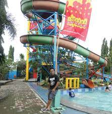 Posted on november 28, 2017november 28, 2017 by reshie fastriadi. Wisata Ciblon Waterboom Brebes Jawa Tengah Kacamatawisata