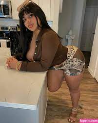 Megan Velez / kimvelezoficial / yardeniivelez2 Nude Leaked OnlyFans Photo  #80 - Fapello