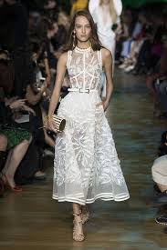Elie Saab Spring Summer 2018 Paris Womenswear Fashion Sheer Fashion Paris Fashion Week 2017