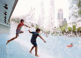 Jarak kuala lumpur dan sunway lagoon theme park sekitar 15 menit perjalanan. Serbu Kolam Klcc Sempena Hari Wesak