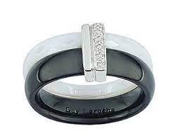 Guy Laroche White And Black Ceramic Ring With White Gold And Diamonds For 713 Come In And See It At Xo Bijoux