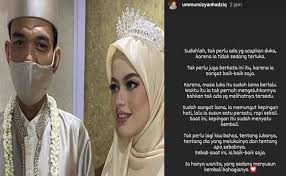 Profil singkat fatimah az zahra yang kabarnya jadi calon istri baru ustaz abdul somad. Ini Curhat Mantan Istri Uas Mellya Luka Itu Sudah Lama Sembuh