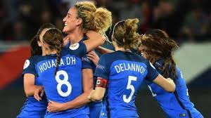 Ramenez la coupe à la maison. Ramener La Coupe La Maison Feminine Sinsame