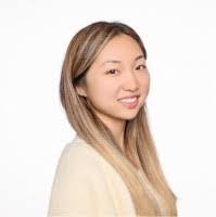 Melissa Mccluskey's Instagram, Twitter & Facebook