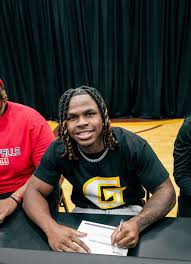 Marcus Lofton (@_1marcuss)