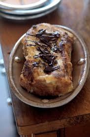 Les cuire à la poêle dans du beurre en les faisant dorer de chaque côté, ou, les cuire au four : Recette Pain Perdu Au Chocolat Marie Claire