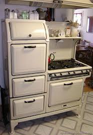 Vintage Stoves Love Vintage Appliances Look At This Antique Magic Chef Stove Vintage Kitchen Appliances Retro Kitchen Vintage Kitchen