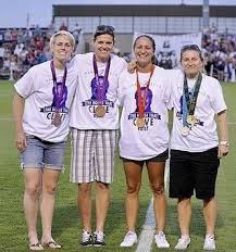 Christine sinclair international career honours and accomplishments: Pin On Aaa Women S Football