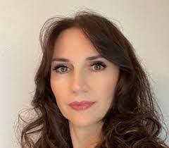 Brenda Landman's Instagram, Twitter & Facebook