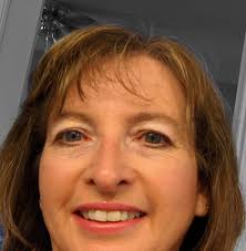 Hi guys, thank you for accepting me into this group 😊 I am a complete  beginner with the Ninja creami , this is the one I bought 🥰. I have a few