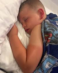 Look at the boys little tan line from his swimming top after all the splash  time with daddy 😂 day 5 complete ✓ #autism #autismawareness #myboy #son  #dad #loveneedsnowords #family #fatherandson #sister #