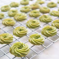 Dapatkan resepi biskut raya 2020 paling hot dan sedap sekali rasanya. Pandan Butter Cookies Bake With Paws