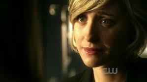 S M A L L V I L L E : RESÚMENES DE LA ÚLTIMA TEMPORADA: EPISODIO 10X13:  BEACON