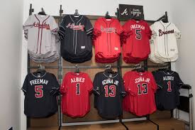 It's pretty clear the braves' uniforms are awesome (more on that later) and some of the other uniforms in the market are lacking. Braves Unveil Changes To 2019 Uniforms At Chop Fest