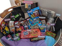 Best friends deserve a thoughtful gift for their milestone birthday and gifts australia has countless options. 30 Gifts For 30 Years Gift Basket