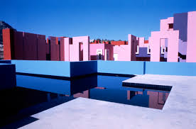 It is designed by spanish architect ricardo bofill for the cli. Gallery Of Ad Classics La Muralla Roja Ricardo Bofill 11