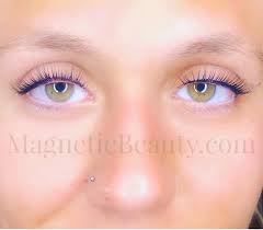 Hi everyone! My name is Tracy and this is my daughter and her beautiful  eyes. I keep thinking that they are green but some say Hazel. I love to  have an idea
