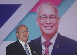 This is the total monthly salary including bonuses. Govt New Minimum Salary From 2018 The Malaysian Reserve