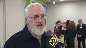 'Widow-maker' heart attack survivor reunites with doctors who helped save  his life