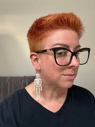 Review of earrings from Graveyard's ghouls group seller