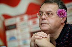 images?q=tbn:ANd9GcTVVA9MFlp_6kMsU2Jn6ME