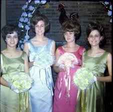 Vtg Color Photo Slide 1960s Wedding Fashion Pretty Young Bridesmaids Dresses Ebay Young Bridesmaid Dresses Retro Wedding Dresses Bridesmaid