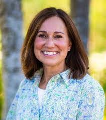 Stephanie Frazee's Instagram, Twitter & Facebook