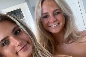 hi my name is Mallory and I'm from St. Louis, Missouri. I'm 100% committed  to Tennessee and I'm majoring in political science!! I'm also excited to  rush in the fall! I love