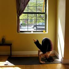 Want To Stand On Your Head A Yoga Sequence To Get You There Headstand Yoga Yoga Sequences Headstand