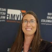 Karen Charron's Instagram, Twitter & Facebook