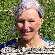 Cindy Spearman's Instagram, Twitter & Facebook