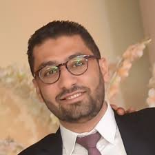 لاتكن مثلي واسمع لمن يسدي لك النصحية لاسيما لو كان عنده خبرة في المجال وعلي  علم به (لكل قاعدة نواقض) في عام ٢٠١١ عملت انترفيو في ITWorx والي عملي  الانترفيو البشمهندس Tamer