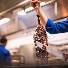 مطعم تكساس دي البرازيل في دبي سعودي بينج