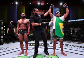 Louis, missouri and the #9th ranked top welterweight mma fighter. I Don T Know Why I M At Peace Tyron Woodley Essentiallysports