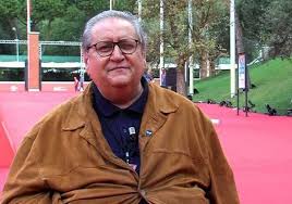 Classe 1953, vincenzo mollica è originario di formigine, in provincia di modena, dov'è nato il 27 gennaio sotto il segno del capricorno. Vincenzo Mollica L Intervistatore Intervistato