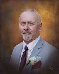 Tim Thrower's Instagram, Twitter & Facebook