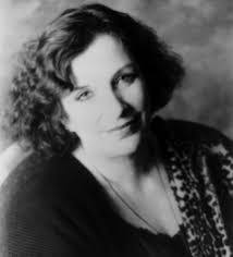 Clara Estes's Instagram, Twitter & Facebook