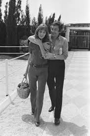 Shop at our store and also enjoy the best in daily editorial content. Serge Gainsbourg S Iconic Style In 35 Vintage Photos Vogue Paris