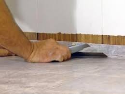 How To Remove And Add Vinyl Flooring Vinyl Flooring Kitchen Vinyl Flooring Removing Vinyl Flooring