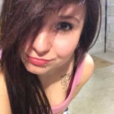 Kayla Botelho (minniemmee)