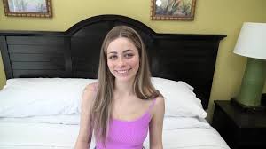 Standing just 5 3” tall, sporting a perky set of 32B natural titties and  wearing a size 1… shes the definition of petite. - XNXX.COM