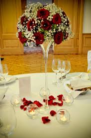 Epingle Par Yoana V Hristova Sur Wedding Centrepieces Decoration Mariage Romantique Deco Mariage Deco Mariage Rouge