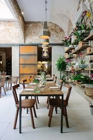 Ou Dejeuner Pendant Le Pitti Uomo De Florence Concept Restaurant Deco Restaurant Design De Restaurant