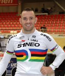 Les 19 épreuves présentes aux championnats précédents sont au programme. Francois Pervis Wikipedia