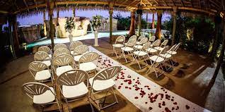 Weddings At Hawaiian Garden Weddings At The Hilton Garden Inn In Las Vegas Nv Wedding Spot Outdoor Las Vegas Wedding Las Vegas Weddings Vegas Hotel