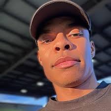 What is the difference between 12b and 14u?