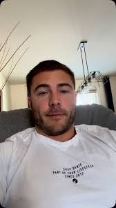 Le déclin du service à la clientèle. , On jase d’où s’en va le service, de  comment ne pas tomber dans les attrapes des formations inutiles et trop  chères, de ce qui est bon ou moins bon en service., ...