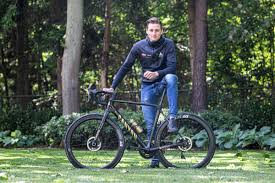 De nederlander had een slechte start, maar bouwde daarna zijn wedstrijd goed op en veroverde knap het brons. Afwezigheid Mathieu Van Der Poel Op Wk In Imola Is G Een Goed Idee Wielerverhaal